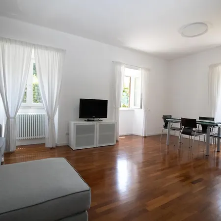 Domus Cordara - Splendido Nel Apartment *